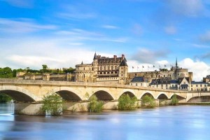 Hôtel l’Aubinière & Spa – vue panoramique Château d’Amboise, situé à 7km de l’hôtel