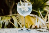 Domaine des Bains à Vals-les-Bains en Ardèche - verre en extérieur
