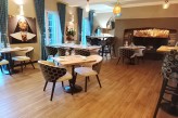 Restaurant du Château de Montreuil à 350 m de l'hôtel 