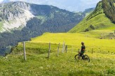 l'Hôtel Macchi & Spa - Balade en vtt électique à Chatel ©l-meyer