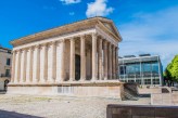 Maison Carrée de Nîmes à 24km de l’hostellerie le Castellas ©Nîmes-Tourisme