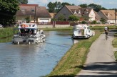 Rully canal fluvial à 14km de l’hôtel Saint Georges à Chalon-sur-Saône ©otachalon