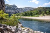 Domaine des Bains à Vals-les-Bains en Ardèche - Canoë dans les Gorges de l'Adèche à 49km de l'hôtel ©Marina Geray