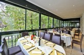 Domaine des Bains à Vals-les-Bains en Ardèche - Restaurant vue extérieur