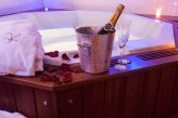 Hôtel l'Yeuse & Spa - Jacuzzi champagne