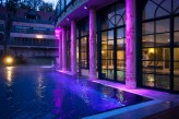 Hôtel les Violettes & Spa - Piscine Extérieure de Nuit