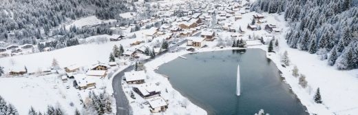 Hotel-Macchi-le-lac-de-vonnes- en-hiver-chatel-village