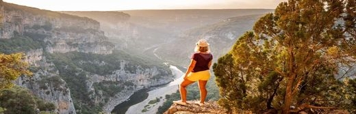 Domaine-des-Bains-Vals-les-Bains-Cirque-de-Gaud-dans-les-Gorges-de-l-Ardeche-a-49km-de-l-hotel