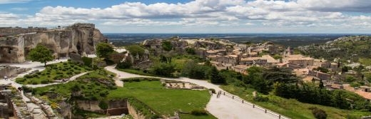 Hostellerie-le-Castellas-Baux-de-Provence-à-49-km-de-l'Hôtel